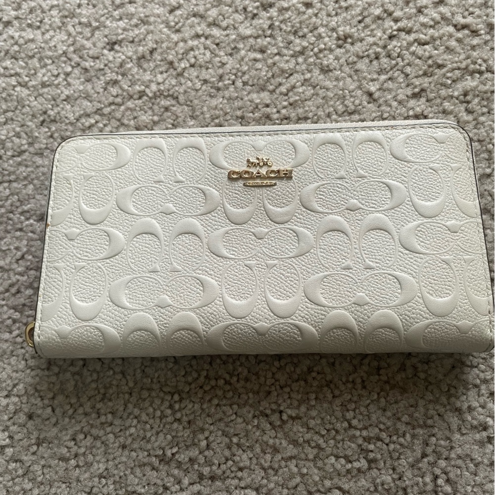 EUC Coach accordion zip-up wallet